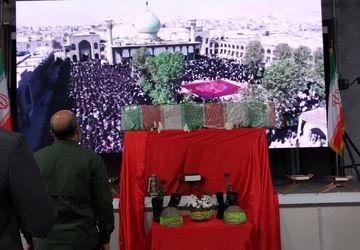 استقبال از پیکر مطهر شهید گمنام در مدرسه ناصر معدلی زرقان