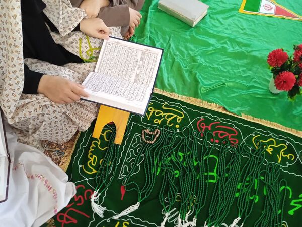 اعتکاف خواهران در مصلای مسجدالنبی کوهنانی؛ هم‌نشینی عبادت، آرامش و همدلی