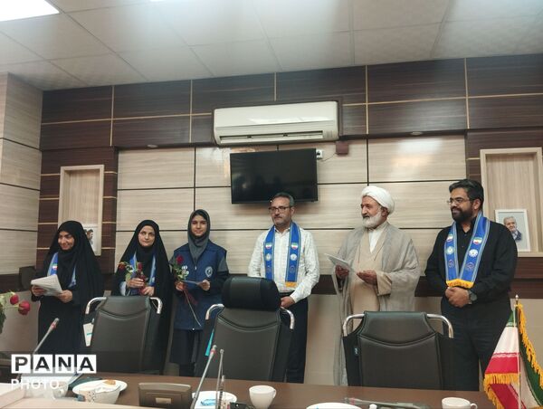 مراسم تجلیل از دانش آموزان فعال پانا ناحیه دو مشهد