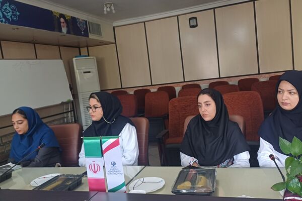 تقدیر از مراقبین سلامت و ارگان‌های مرتبط با حوزه سلامت در اداره آموزش و پرورش شهریار 
