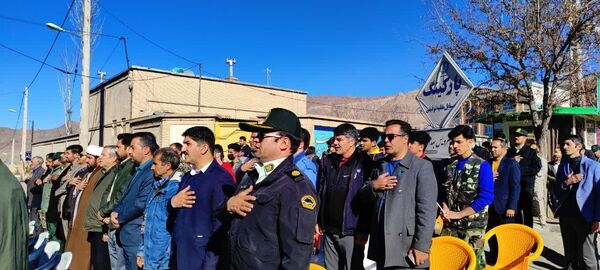 آیین گلباران تمثال امام خمینی(ره) در شهرستان کوهسرخ