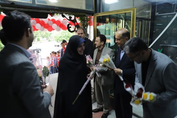 گرامیداشت هفته معلم با حضور دانش‌آموزان پیشتاز آذربایجان شرقی