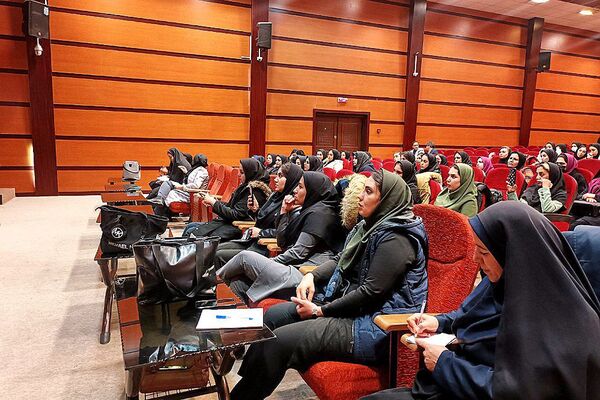 برگزاری کارگاه توانمندسازی مربیان پیش‌دبستانی در بهارستان‌۲