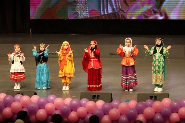 همایش روز دختر (ماه من)