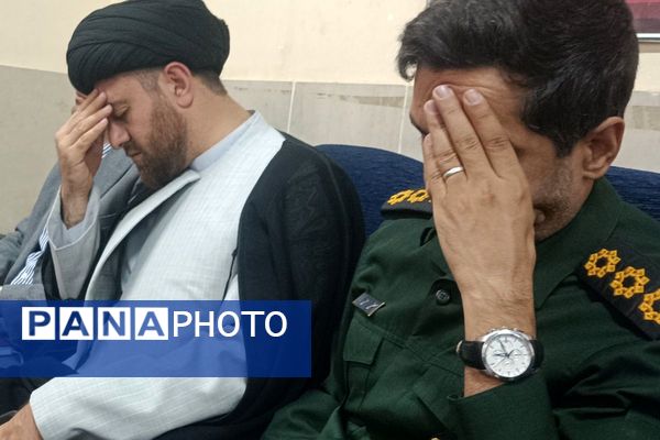 برگزاری مراسم هفته بسیج در هنرستان مجتمع فنی حرفه‌ای تهران در بهارستان‌دو