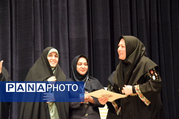 اختتامیه بیست‌وهفتمین جشنواره قصه‌گویی در کانون پرورش فکری کودکان و نوجوانان البرز 