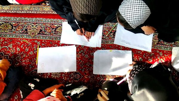 برپایی غرفه کودک در حاشیه نماز جمعه شهرستان کاشمر