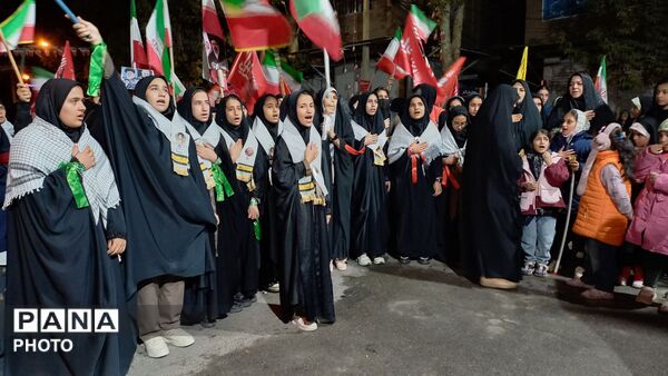 دختران شاهد؛ جلوه‌ای از شکوه و همبستگی در میدان
