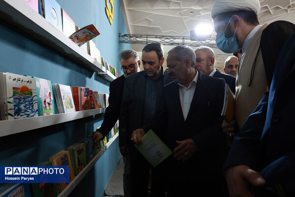 بازدید وزیر آموزش و پرورش از سی‌وششمین نمایشگاه بین‌المللی کتاب تهران 