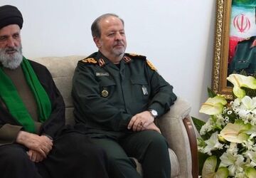 سردار ابن‌الرضا: مسیر شهدای صنایع دفاعی با قدرت ادامه خواهد یافت