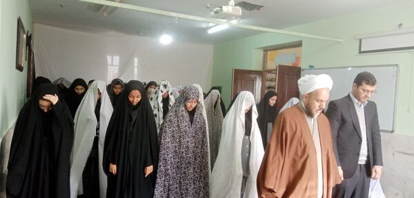 پویش میز گفت‌وگو در دبیرستان حاج مهدی روحانی ارغا