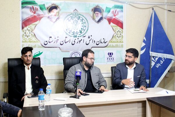 نشست قائم‌مقام سازمان دانش‌آموزی کشور با اعضای سازمان دانش‌آموزی خوزستان