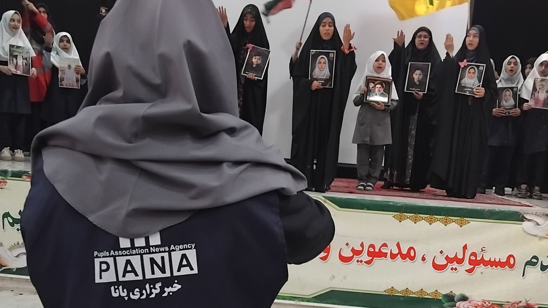 تجربه تماشای تئاتر دانش‌آموزی با موضوع شهدای میناب
