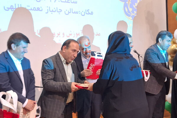 گردهمایی معاونان و مربیان پرورشی و جشن سپاس مربی ناحیه یک شیراز