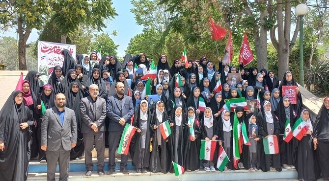 دانش‌آموزان البرزی در روزی بزرگ، فریاد همبستگی و استکبارستیزی را سر دادند