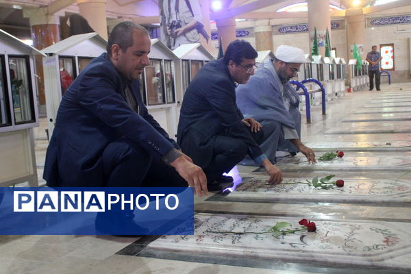 تجدید میثاق با شهدا در بوشهر
