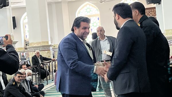 تکریم مادران و همسران شهدا و تجلیل از برگزیدگان مسابقات در نماز جمعه اشکذر 
