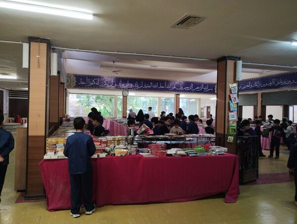 نمایشگاه کتاب کانون مهدیه همدان