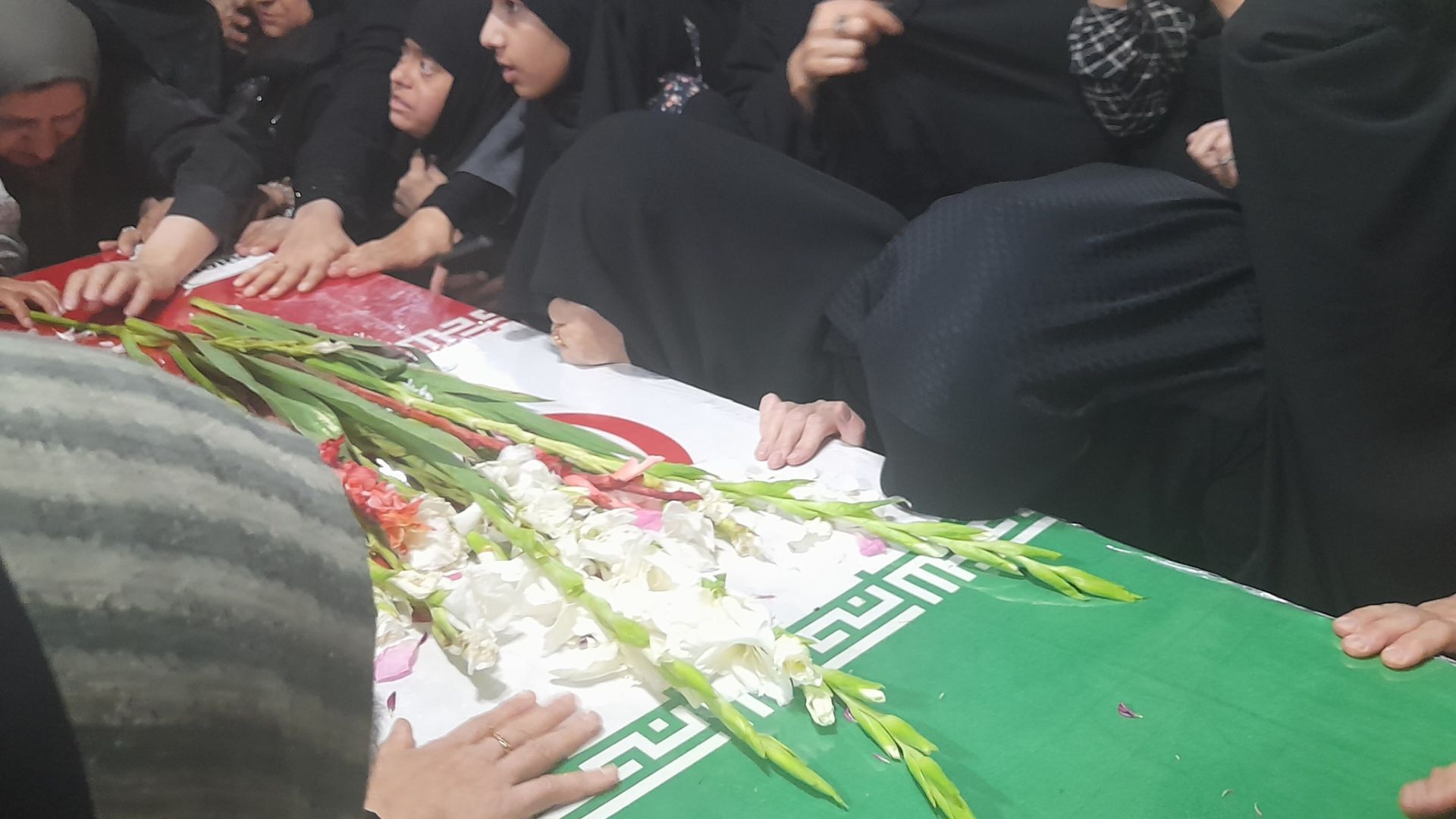 شهید گمنام مهمان محله الهیه شد
