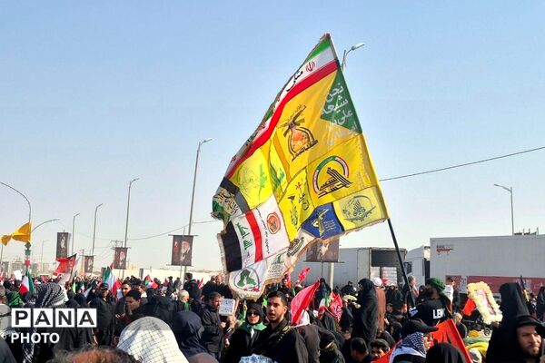 تشییع پیکر رهبر شهید در قم و جمکران
