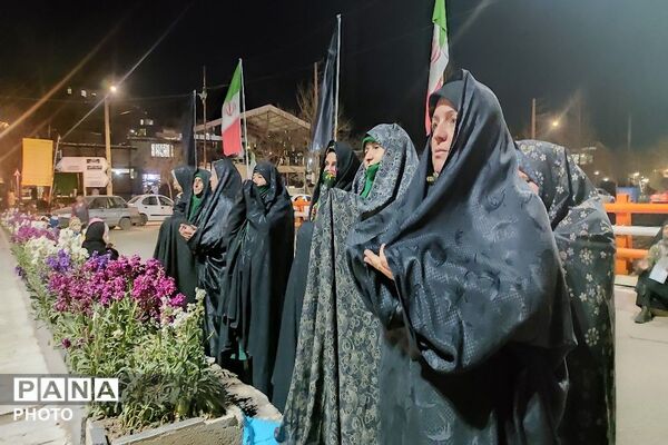 زمزمه دعا و توسل شبانه مردم مومن شهر بار برای پیروزی مدافعان وطن  