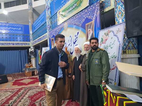 محفل انس با قرآن کریم در مسجد جامع قائمشهر