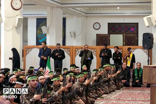 نوجوانان عاشورایی در حرم شاهچراغ(ع) - 3