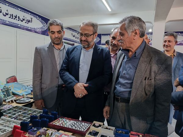 افتتاح اولین نمایشگاه و فروشگاه دستاوردهای هنرجویان مشهد