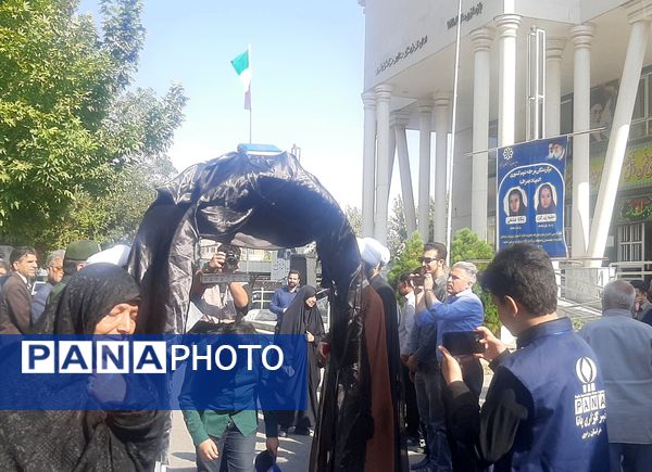 اعزام دانش‌آموزان گروه سرود سفینة النجاة نیشابور به پیاده‌روی اربعین حسینی 