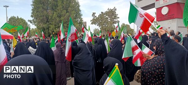 خروش حماسی مردم انقلابی بندرعباس در تجدید میثاق با رهبر جدید انقلاب اسلامی
