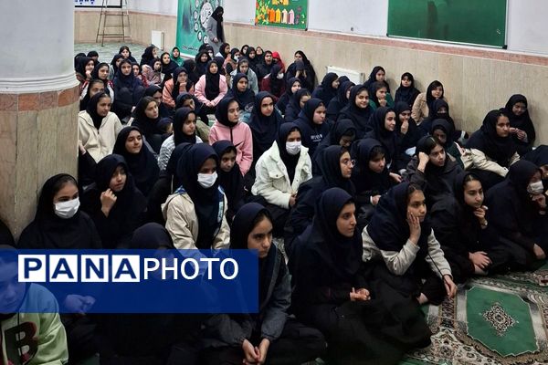 در سوگ مادرِ وفا