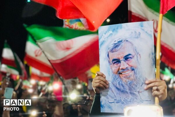 یادبود شهدا و تجدید پیمان مردمی