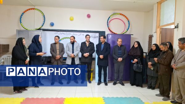 بازدید مدیرکل آموزش و پرورش استان اصفهان از مدرسه حضرت زینب (س) ناحیه ۴ (در طرح نماد)