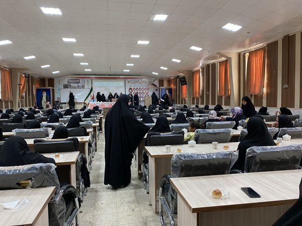 مجمع عمومی انجمن اولیا مربیان دبیرستان نمونه دولتی آمنه(س)