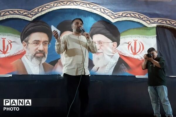 بیداری در دل شب؛ همصدایی برای وطن