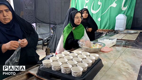 سیل جمعیت در میدان بهشتی و خیابان اصلی پلدختر
