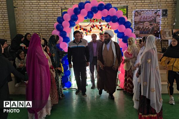المپیاد ورزشی درون‌مدرسه‌ای با حضور مسئولین شهرستان فلارد