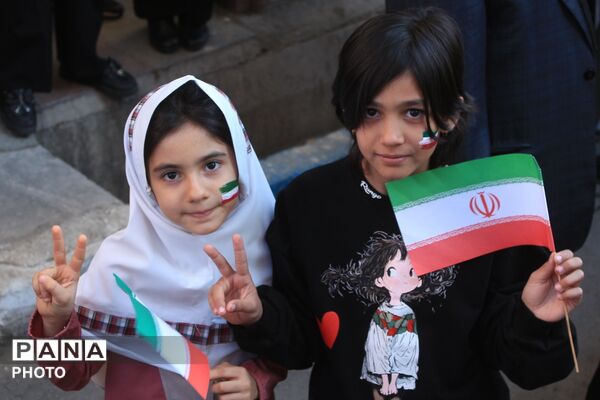 همایش «دختران ایران» همدانک