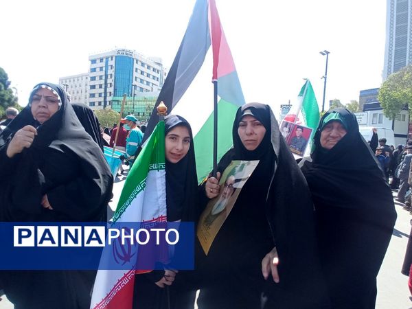 حضور پرشور مشهدی‌ها در راهپیمایی روز قدس؛ فریاد حمایت از فلسطین