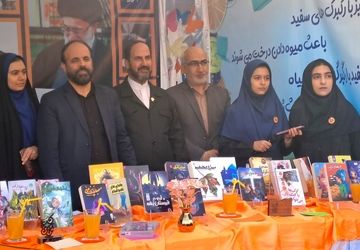 برپایی غرفه »کتابنوش»همزمان با هفته کتاب و کتابخوانی در مصلی کرج 