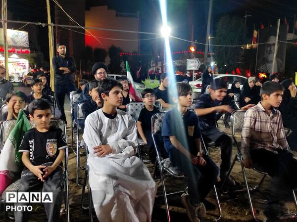 سازمان دانش آموزی قم در خدمت عزاداران حسینی