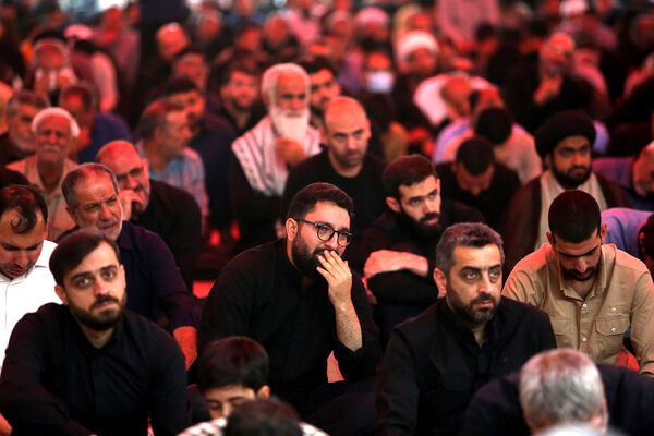 اجتماع لبیک یا حسین(ع) و گرامیداشت شهدای 15 خرداد در حرم حضرت معصومه(س)