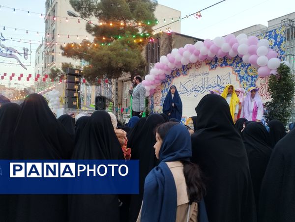 جشن بزرگ خیمه الانتظار در خیابان انتظار