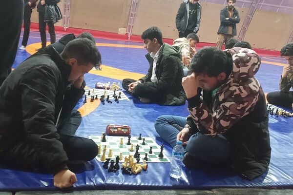 برگزاری مسابقات شطرنج دانش‌آموزی در بهارستان ۲