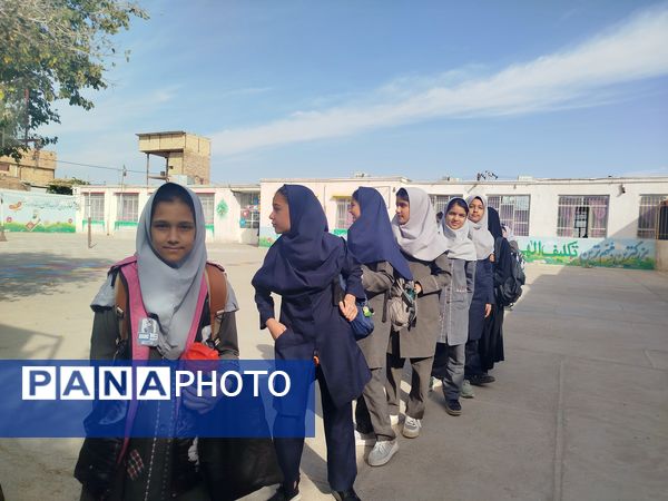 بازدید دانش‌آموزان کلاس ششم دبستان شهید نجفی فدافن از پژوهش‌سرای کار و فناوری