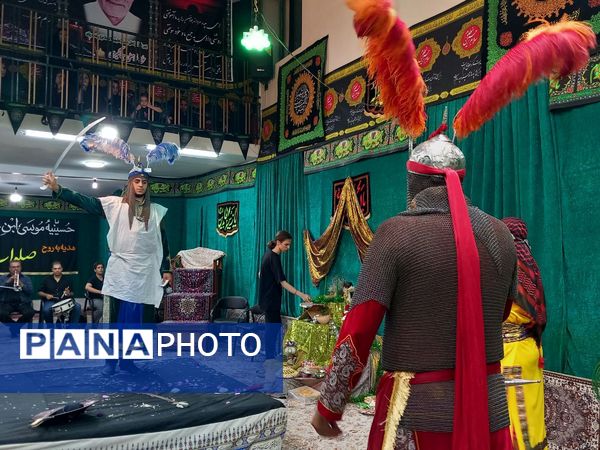 تعزیه‌خوانی تاسوعا در حسینیه موسی بن جعفر (ع)