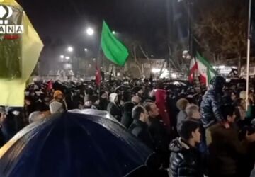 قیام مردم علی آباد در زیر باران رحمت الهی
