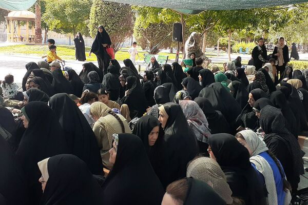  مراسم ختم دعای عرفه کنار مزار شهدای گمنام نسیم شهر 