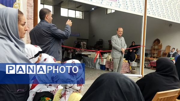 نمایشگاه صنایع دستی و مشاغل خانگی در میاندورود 