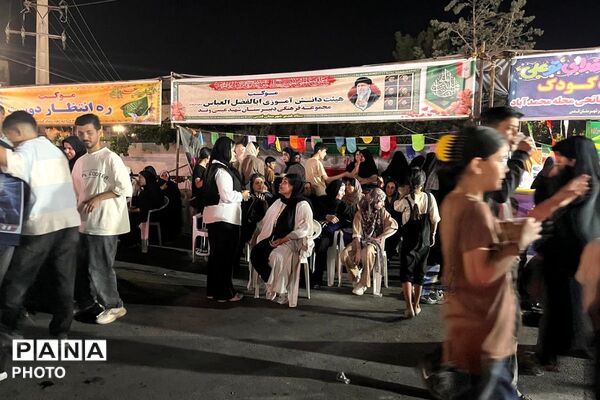 شور غدیر در میدان امام خامنه‌ای؛ اجتماع شبانه مردم شهرستان قدس جلوه‌ای از عشق به ولایت